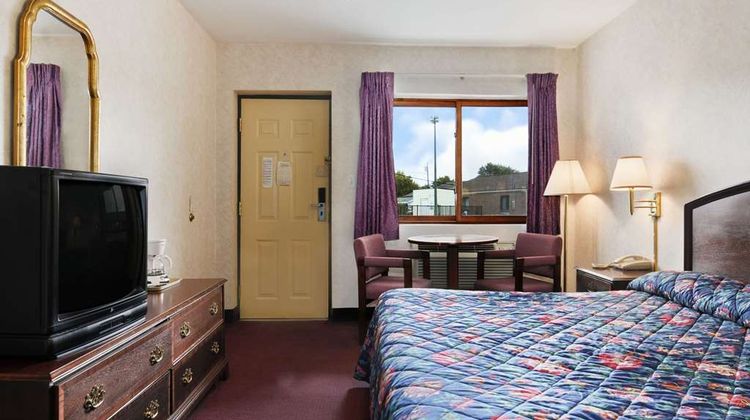 Travelodge Niagara Falls Room