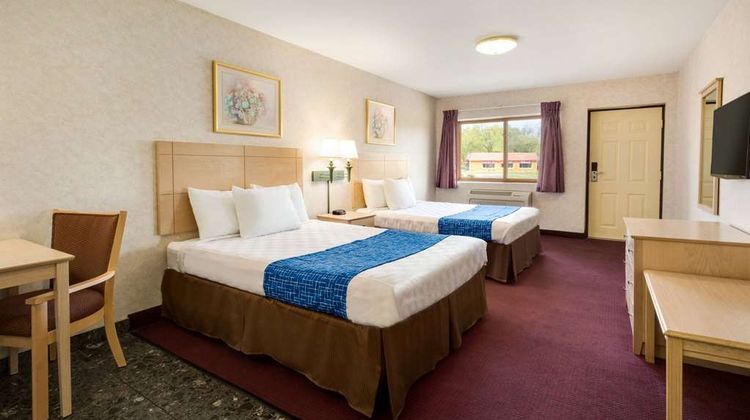 Travelodge Niagara Falls Room