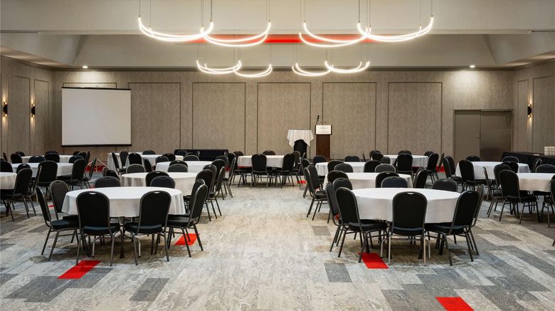 <b>Ramada Plaza Regina Ballroom</b>. Images powered by <a href="https://iceportal.shijigroup.com/" title="IcePortal" target="_blank">IcePortal</a>.
