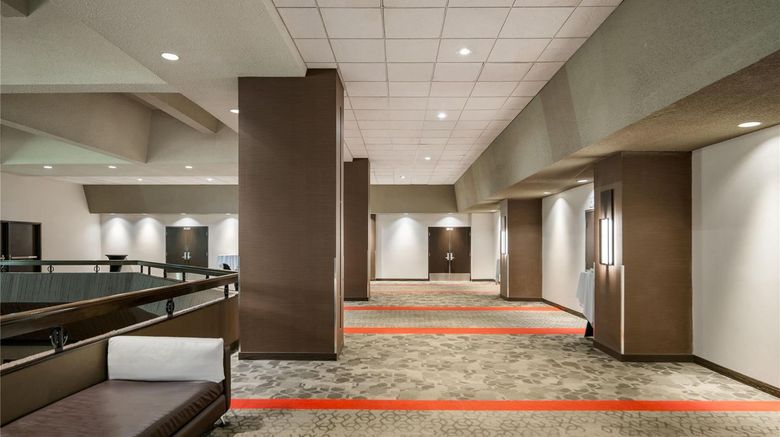 <b>Ramada Plaza Regina Ballroom</b>. Images powered by <a href="https://iceportal.shijigroup.com/" title="IcePortal" target="_blank">IcePortal</a>.