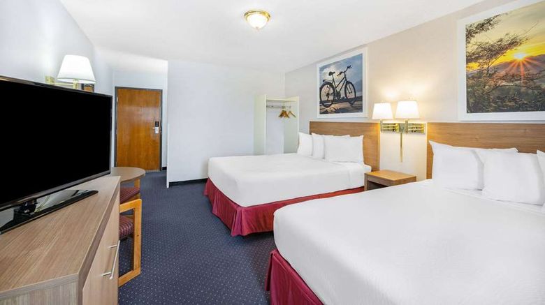 <b>Days Inn Monticello Room</b>. Images powered by <a href="https://iceportal.shijigroup.com/" title="IcePortal" target="_blank">IcePortal</a>.