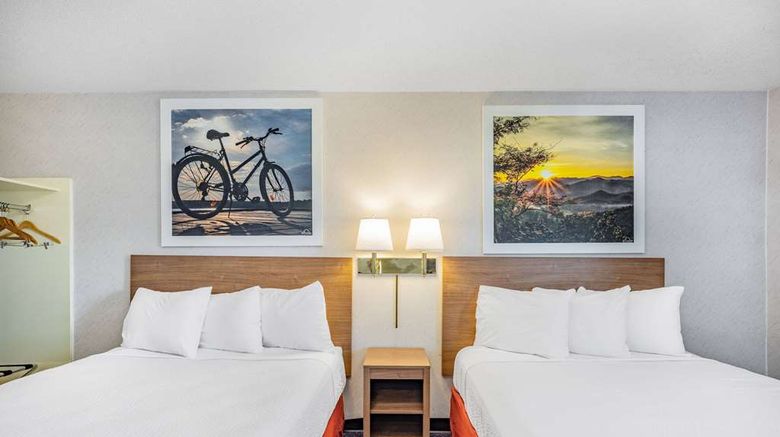 <b>Days Inn Monticello Room</b>. Images powered by <a href="https://iceportal.shijigroup.com/" title="IcePortal" target="_blank">IcePortal</a>.