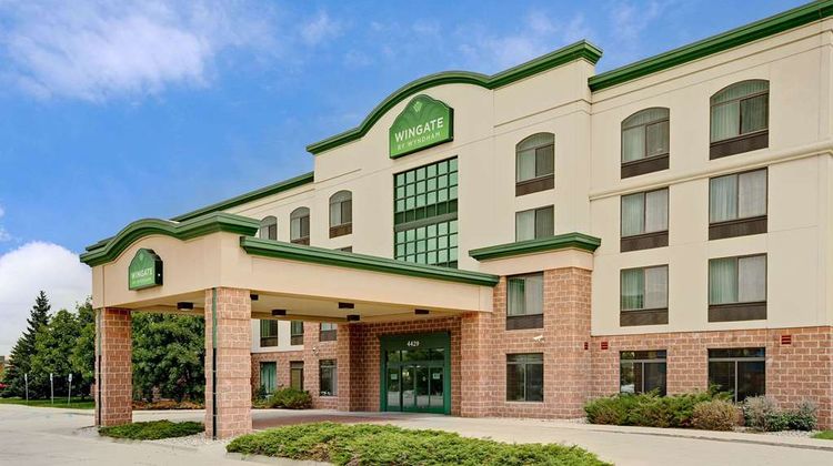 Wingate by Wyndham Fargo Exterior