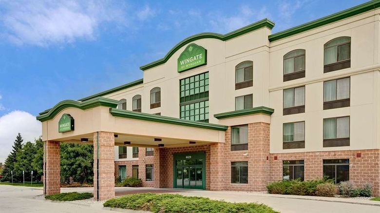 <b>Wingate by Wyndham Fargo Exterior</b>. Images powered by <a href="https://iceportal.shijigroup.com/" title="IcePortal" target="_blank">IcePortal</a>.