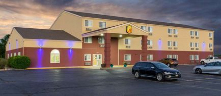 Super 8 Ottawa Exterior