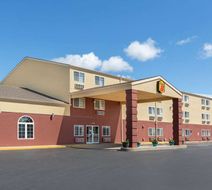 Super 8 Ottawa Exterior
