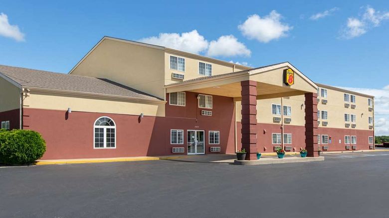 <b>Super 8 Ottawa Exterior</b>. Images powered by <a href="https://iceportal.shijigroup.com/" title="IcePortal" target="_blank">IcePortal</a>.