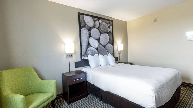 Super 8 Truro Room
