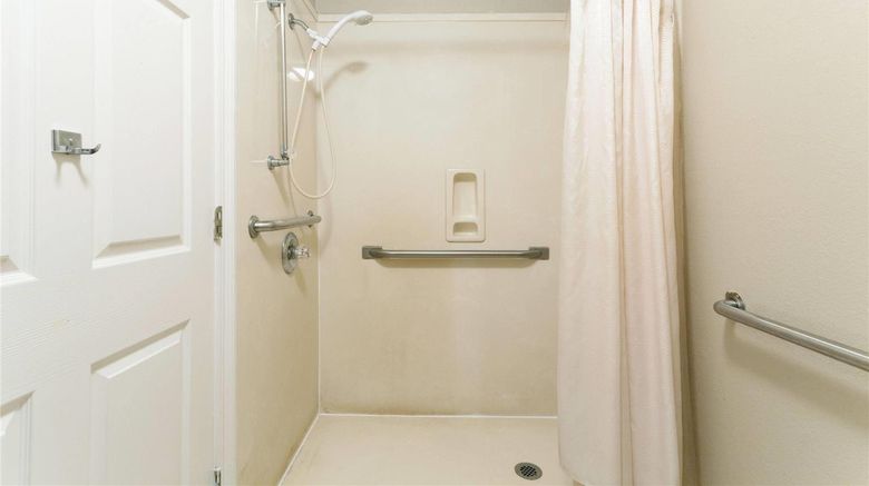 <b>Super 8 Jackson/North Room</b>. Images powered by <a href="https://iceportal.shijigroup.com/" title="IcePortal" target="_blank">IcePortal</a>.