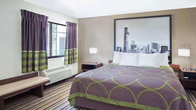 Super 8 Chicago/Rosemont/Ohare/SE Room