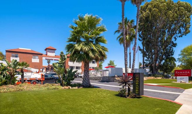 Ramada Poway Exterior
