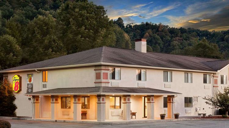 Super 8 Lebanon Exterior