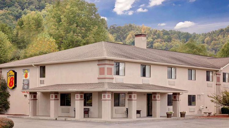 Super 8 Lebanon Exterior