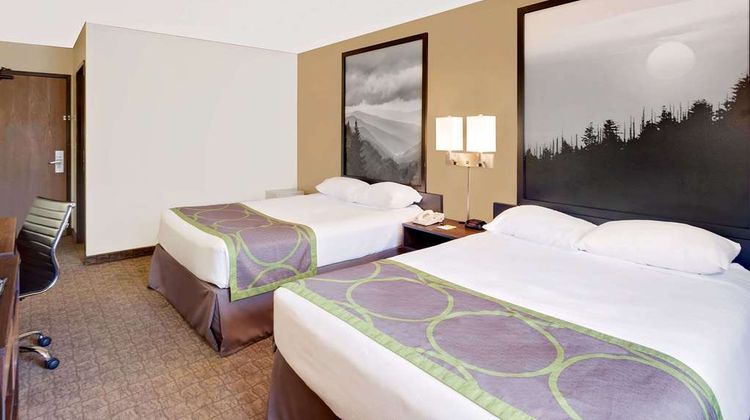 Super 8 Lebanon Room