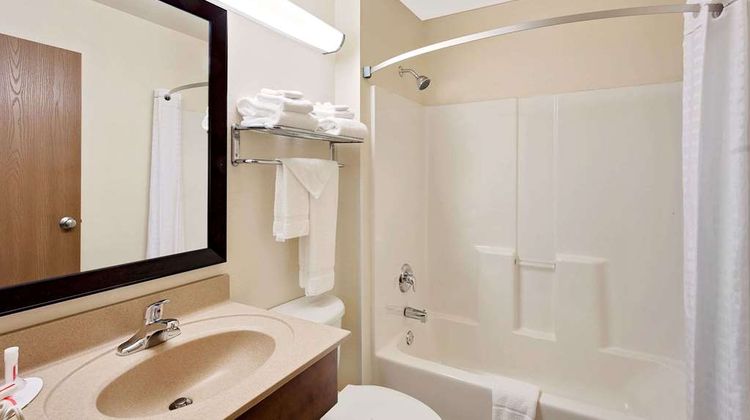 Super 8 Lebanon Room