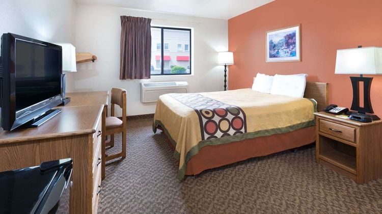 Super 8 Morgantown Room