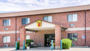 Super 8 Chanute