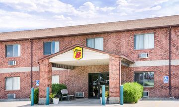 Super 8 Chanute
