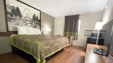 Super 8 Eureka/Six Flags Nearby Room