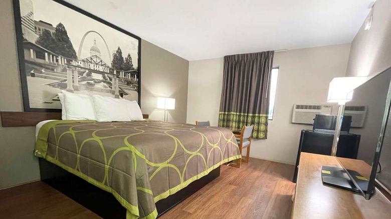 <b>Super 8 Eureka/Six Flags Nearby Room</b>. Images powered by <a href="https://iceportal.shijigroup.com/" title="IcePortal" target="_blank">IcePortal</a>.