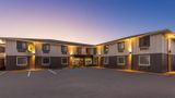 Super 8 Rock Port Exterior