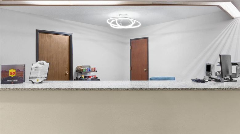 <b>Super 8 Rock Port Lobby</b>. Images powered by <a href="https://iceportal.shijigroup.com/" title="IcePortal" target="_blank">IcePortal</a>.