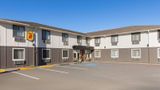 Super 8 Rock Port Exterior