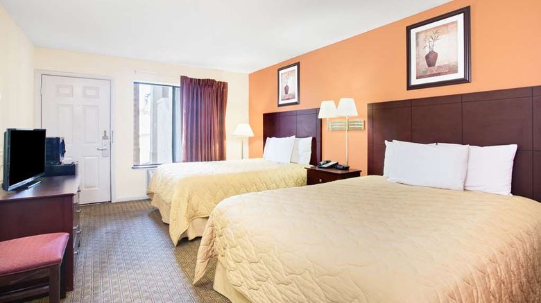 <b>Super 8 Defuniak Springs Room</b>. Images powered by <a href="https://iceportal.shijigroup.com/" title="IcePortal" target="_blank">IcePortal</a>.