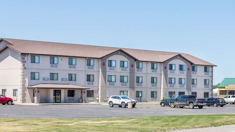Super 8 Sioux City South Exterior. Images powered by <a href="https://iceportal.shijigroup.com" target="_blank" rel="noopener">Ice Portal</a>.