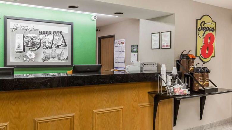 <b>Super 8 Sioux City South Lobby</b>. Images powered by <a href="https://iceportal.shijigroup.com/" title="IcePortal" target="_blank">IcePortal</a>.