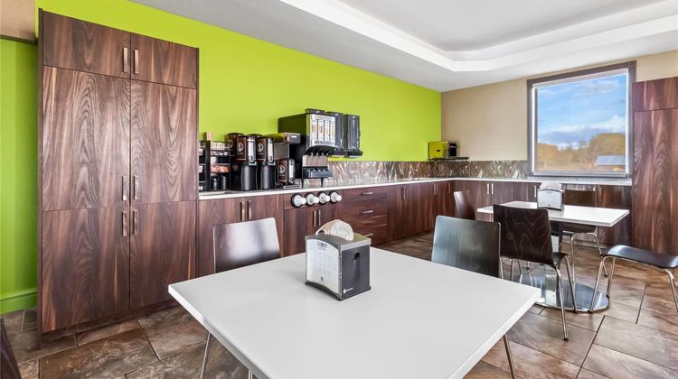 Super 8 Prince Albert Restaurant