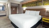 Days Inn & Suites Kokomo Suite