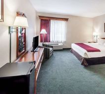 Baymont Inn & Suites New Buffalo Room