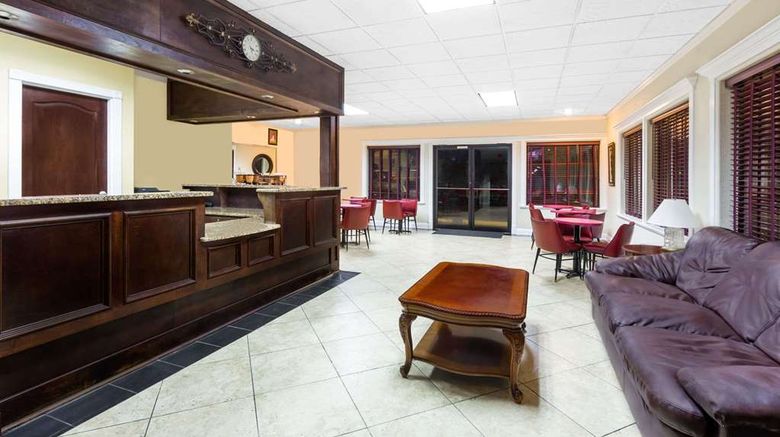 <b>Travelodge Shreveport Lobby</b>. Images powered by <a href="https://iceportal.shijigroup.com/" title="IcePortal" target="_blank">IcePortal</a>.