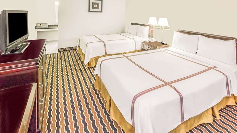 <b>Travelodge Shreveport Room</b>. Images powered by <a href="https://iceportal.shijigroup.com/" title="IcePortal" target="_blank">IcePortal</a>.