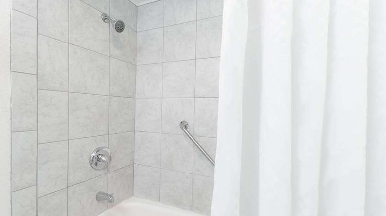 <b>Travelodge Shreveport Room</b>. Images powered by <a href="https://iceportal.shijigroup.com/" title="IcePortal" target="_blank">IcePortal</a>.