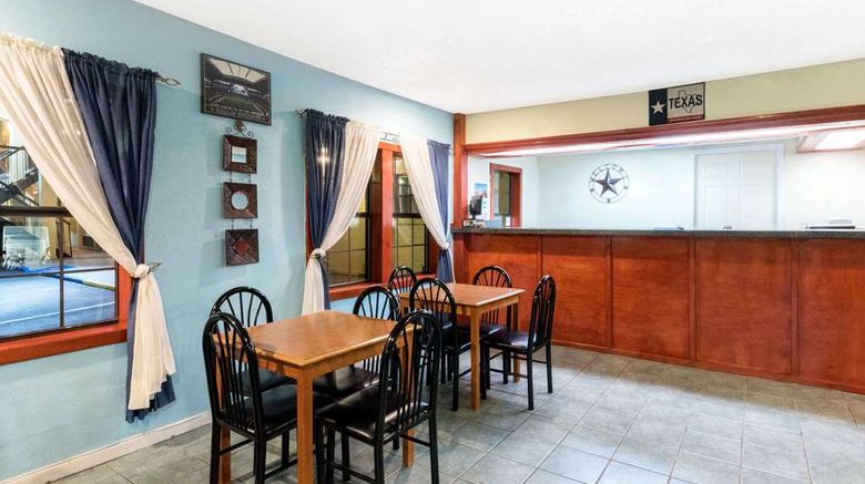 <b>Days Inn Snyder Lobby</b>. Images powered by <a href="https://iceportal.shijigroup.com/" title="IcePortal" target="_blank">IcePortal</a>.