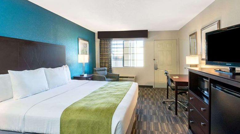 <b>Days Inn Snyder Room</b>. Images powered by <a href="https://iceportal.shijigroup.com/" title="IcePortal" target="_blank">IcePortal</a>.