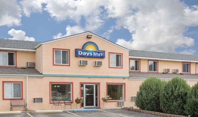 Days Inn Custer Exterior
