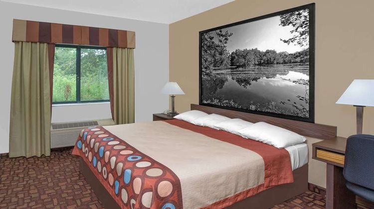 Super 8 Three Rivers Room