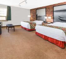 Super 8 Sudbury Room