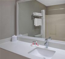 Baymont by Wyndham Pooler/Savannah Room