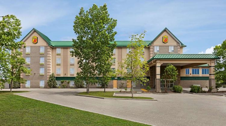 Super 8 Motel Calgary Shawnessy Area Exterior