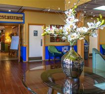Days Inn Clinton Lobby