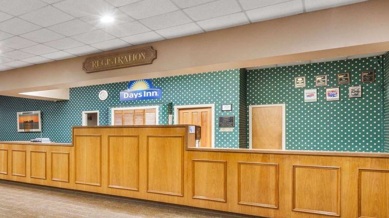 <b>Days Inn McComb MS Lobby</b>. Images powered by <a href="https://iceportal.shijigroup.com/" title="IcePortal" target="_blank">IcePortal</a>.
