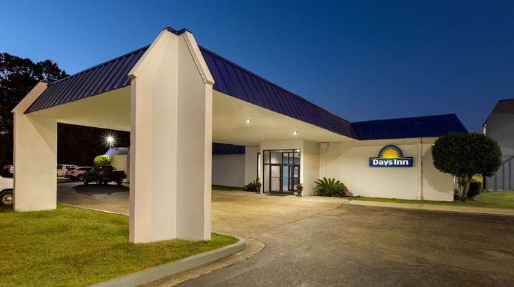 Days Inn McComb MS Exterior