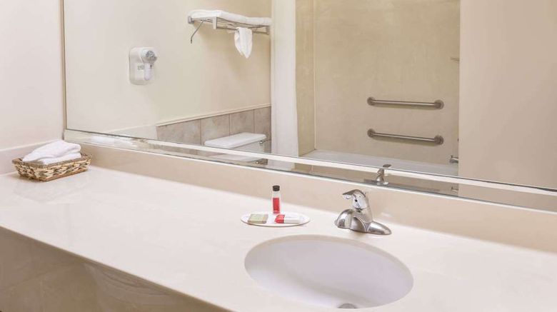 <b>Super 8 Duson Lafayette West Area Room</b>. Images powered by <a href="https://iceportal.shijigroup.com/" title="IcePortal" target="_blank">IcePortal</a>.