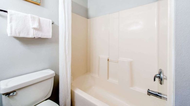 <b>Super 8 Lake Charles/Sulphur Room</b>. Images powered by <a href="https://iceportal.shijigroup.com/" title="IcePortal" target="_blank">IcePortal</a>.