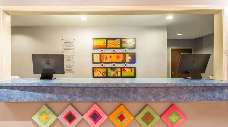 Super 8 Lake Charles/Sulphur Lobby