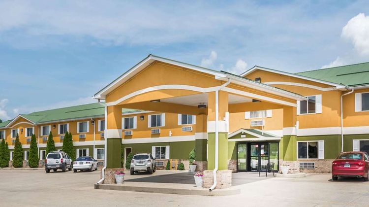 Super 8 Bedford Exterior